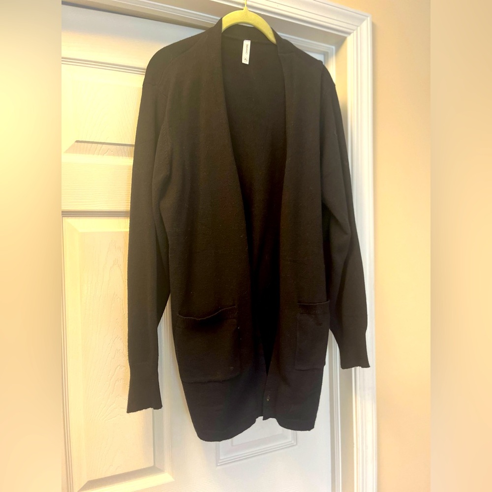 Black Tasamo cardigan, size XLG